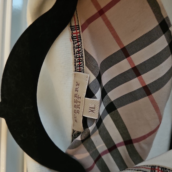 Burberry Sweater - Picture 3 of 4